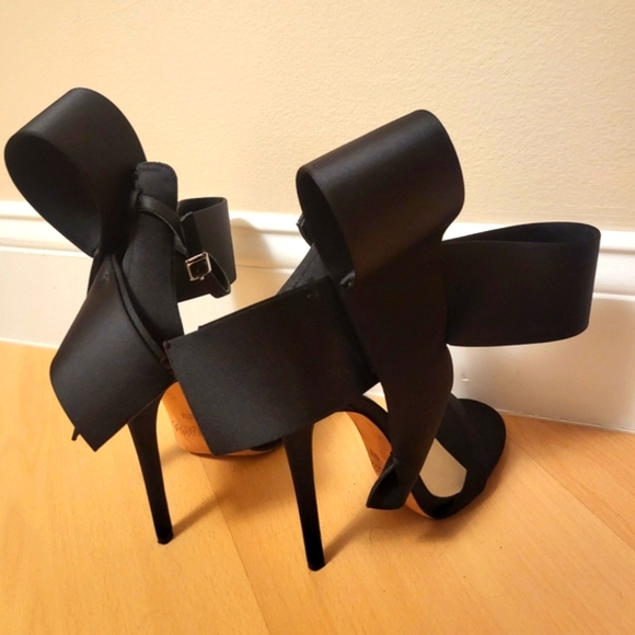 New Satin Open Toe Heels - Picture 5 of 6